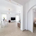 Panos Asteras Willa Isterni (Paros)
