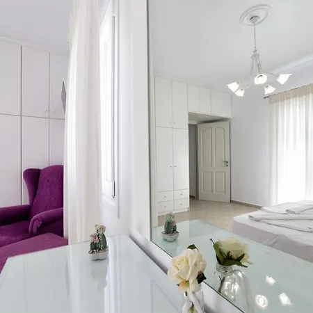 Panos Asteras Villa Isterni (Paros)