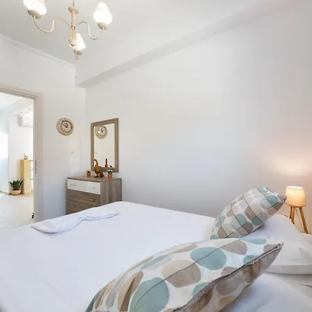 Panos Asteras Villa *