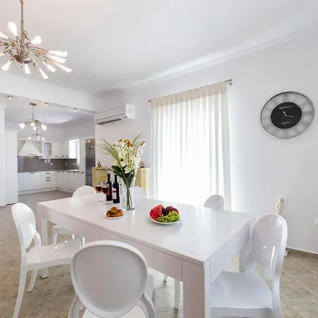 Villa Panos Asteras *