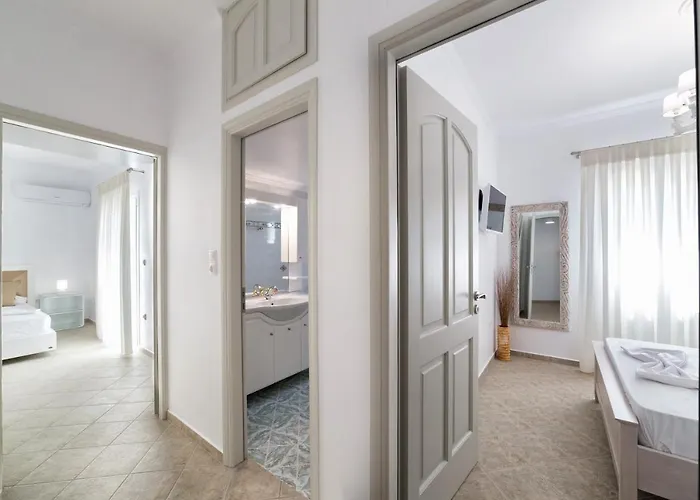 Panos Asteras Isterni (Paros)