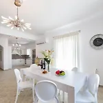 Panos Asteras Villa *