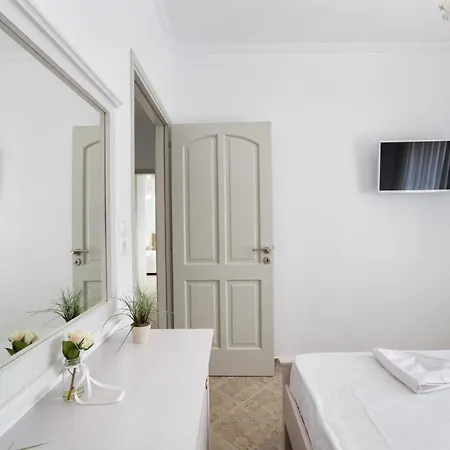 Panos Asteras Willa *