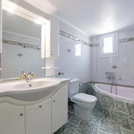 Panos Asteras Isterni (Paros)