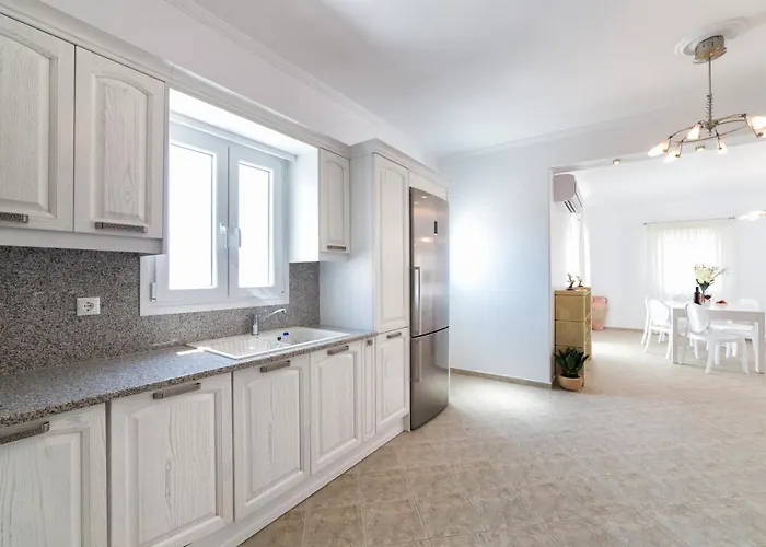 Panos Asteras Isterni (Paros)